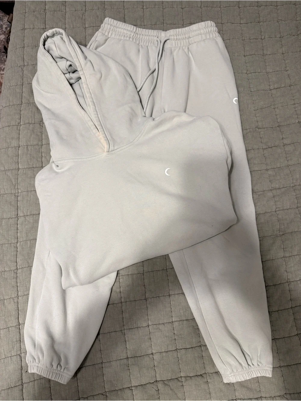Zyia Active Muted Mint Relaxation Sweatshirt & Joggers Set - Medium